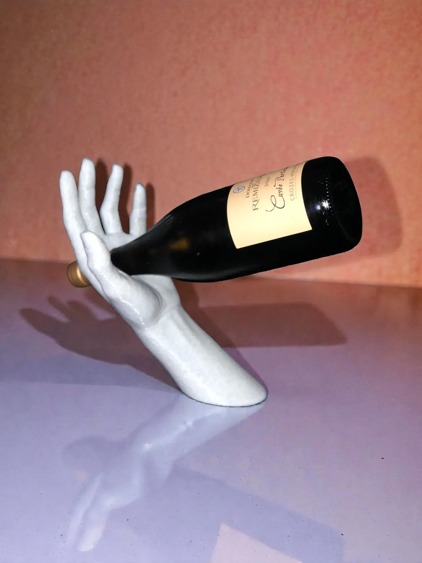 Porte bouteille Main